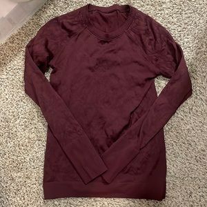 Lululemon Athletica Long Sleeve Embossed Ribbed Top